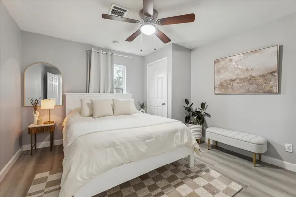 $495,000 | 2105 East 17th Street, Austin, TX 78702