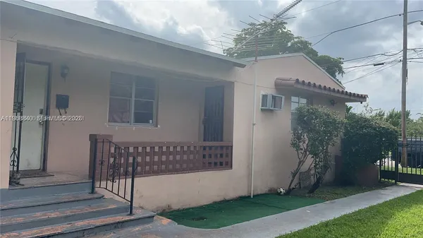 $1,300 | 7535 Northwest 4th Court, Unit 1, Miami, FL 33150