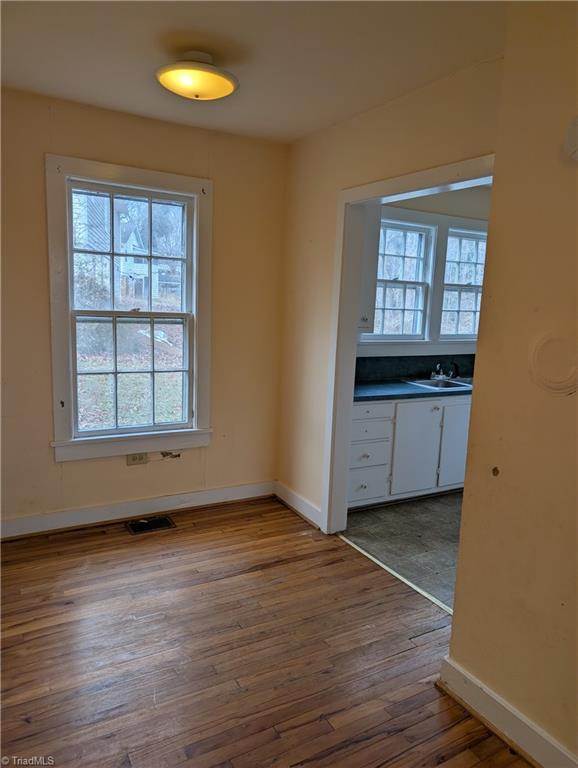 165 Harris Avenue Elkin, NC 28621 - Photo 12 of 35