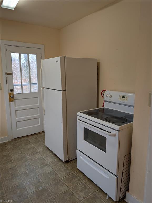 165 Harris Avenue Elkin, NC 28621 - Photo 14 of 35