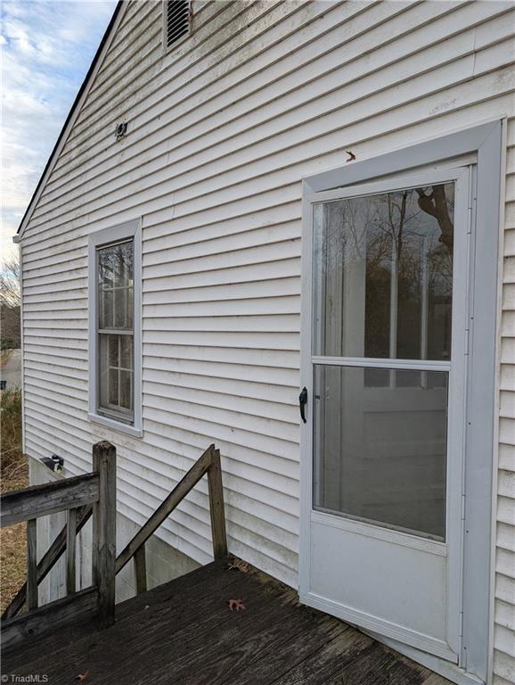 165 Harris Avenue Elkin, NC 28621 - Photo 15 of 35