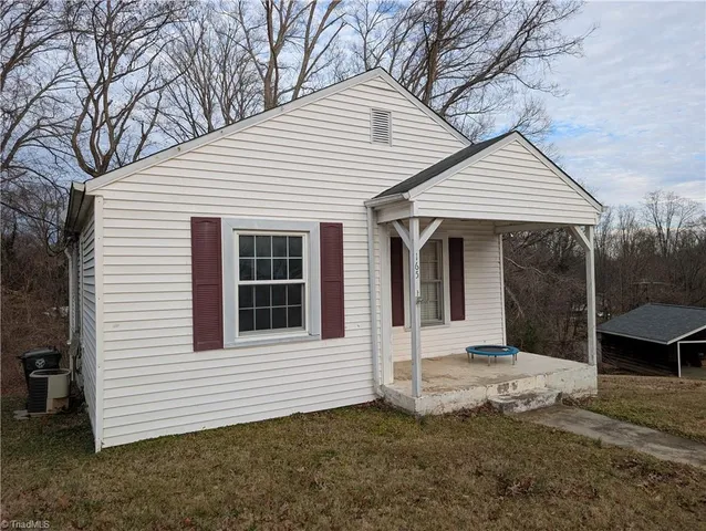 $139,000 | 165 Harris Avenue, Elkin, NC 28621