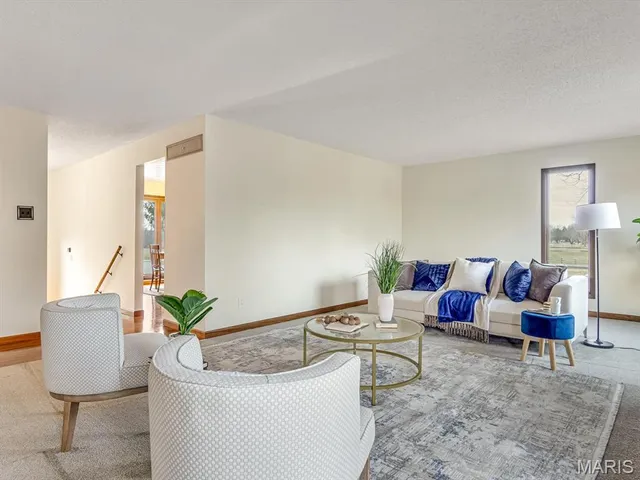 $450,000 | 5089 Indian Hills Drive, Edwardsville, IL 62025