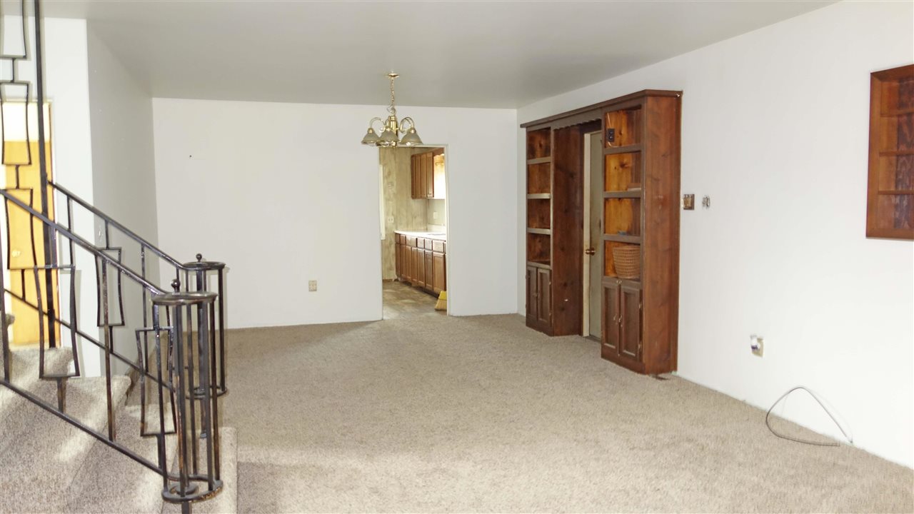 8409 Sheridan Road New Lothrop, MI 48460 - Photo 4 of 33