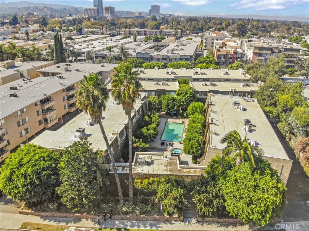 4655 Natick Avenue, Unit 3 Sherman Oaks, CA 91403 - Photo 23 of 25 a view of a city