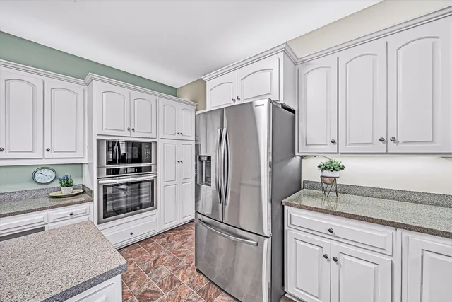 $559,900 | 2420 Wolf Crest, Vinton, VA 24179