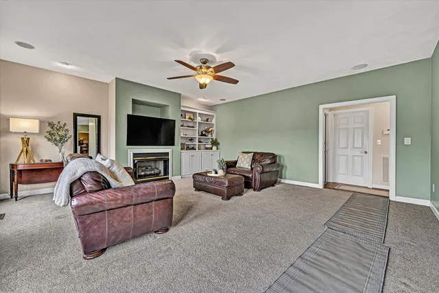 $559,900 | 2420 Wolf Crest, Vinton, VA 24179