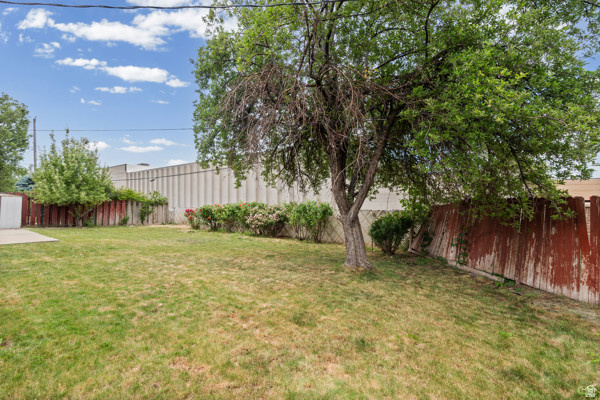 1016 South 400 West Bountiful, UT 84010 - Photo 38 of 43