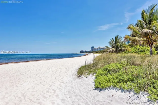 $4,200 | 201 Crandon Boulevard, Unit 604, Key Biscayne, FL 33149