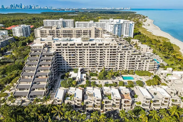 $4,200 | 201 Crandon Boulevard, Unit 604, Key Biscayne, FL 33149