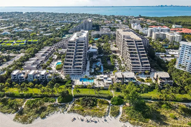 $4,200 | 201 Crandon Boulevard, Unit 604, Key Biscayne, FL 33149