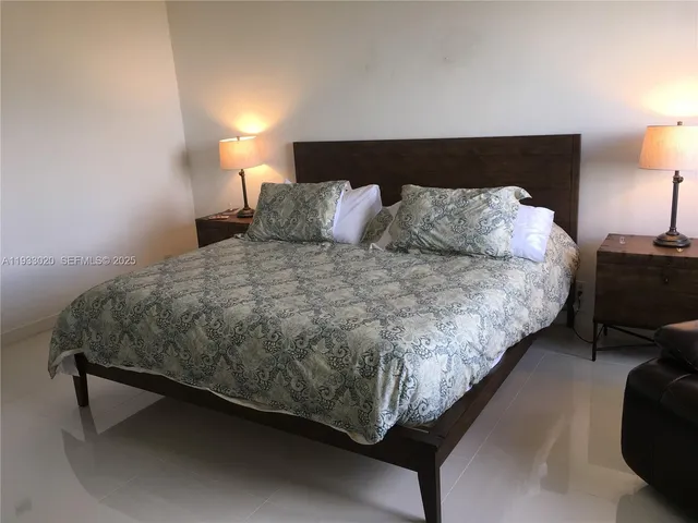 $4,200 | 201 Crandon Boulevard, Unit 604, Key Biscayne, FL 33149