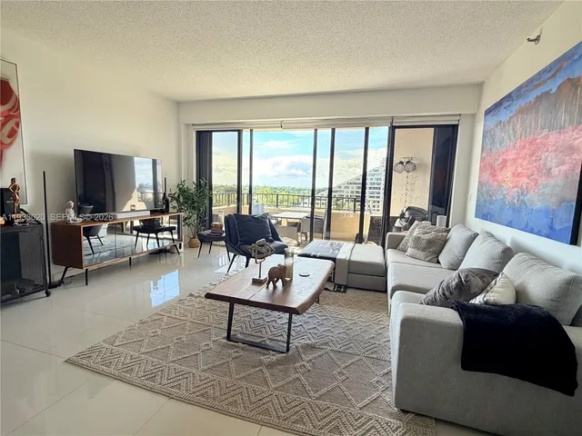 $3,990 | 201 Crandon Boulevard, Unit 604, Key Biscayne, FL 33149
