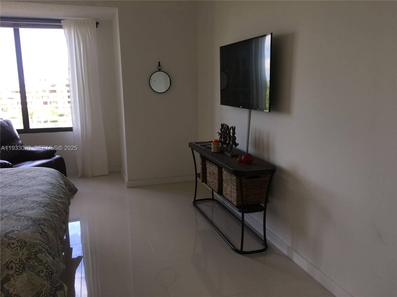 201 Crandon Boulevard, Unit 604 Key Biscayne, FL 33149 - Photo 7 of 18