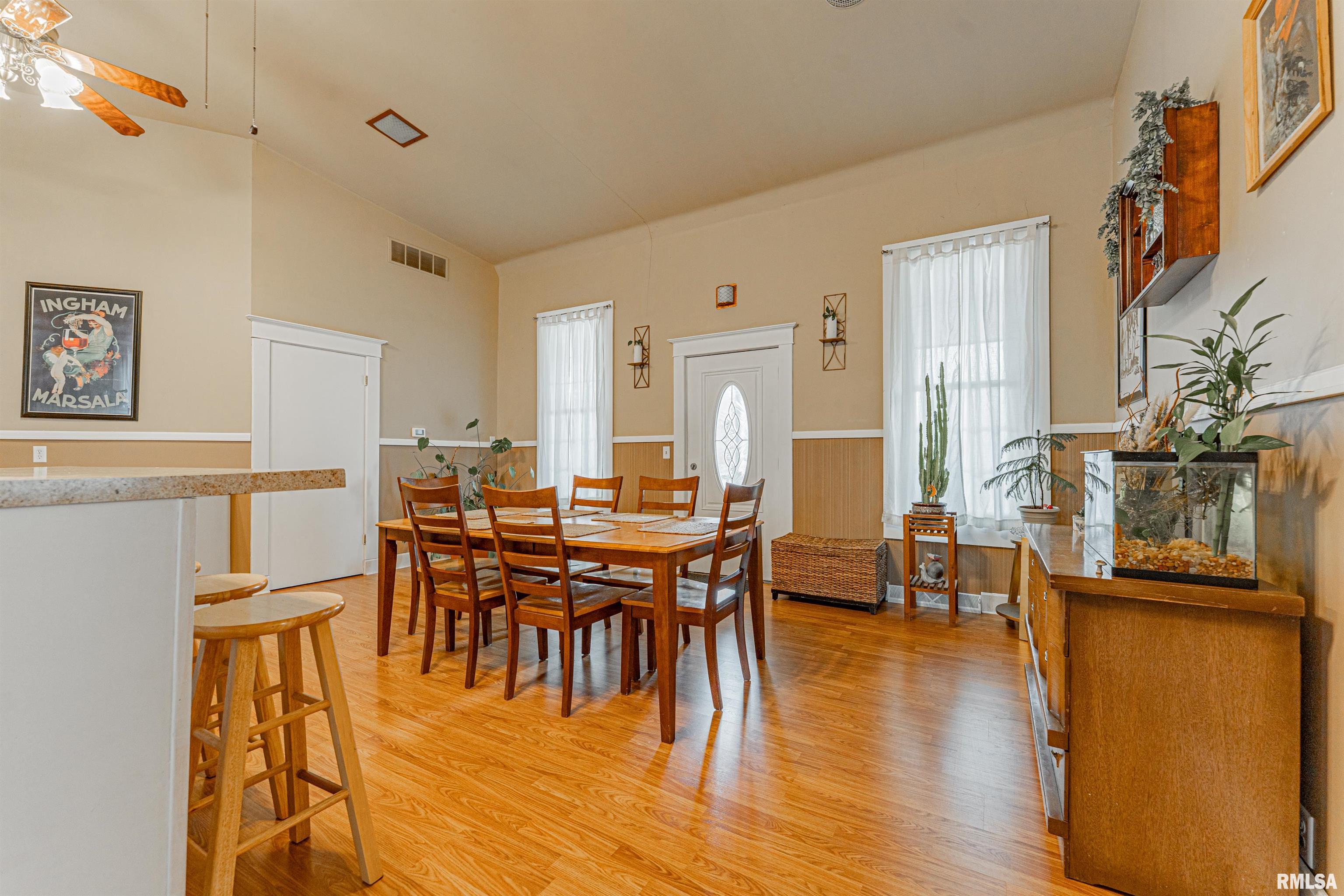 101 West 8th Street Delavan, IL 61734 - Photo 15 of 44