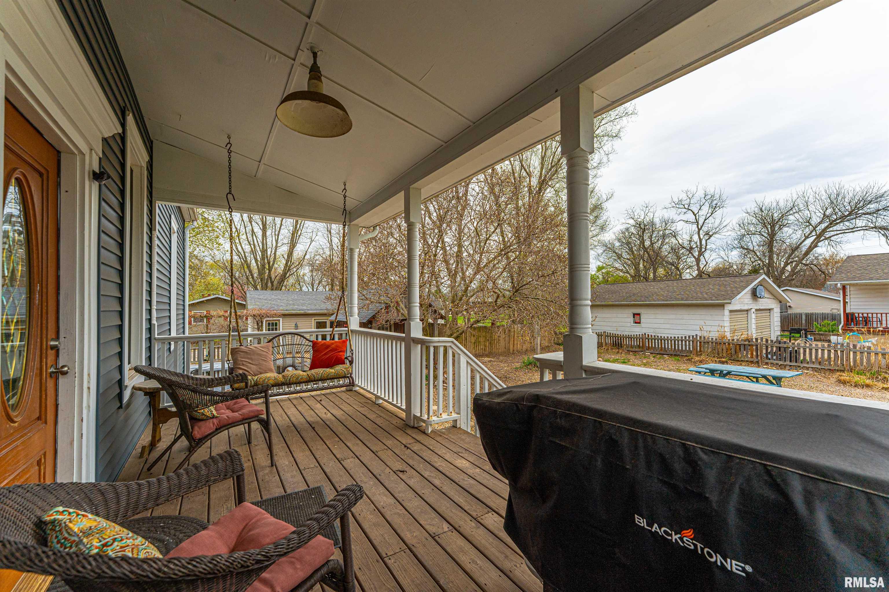 101 West 8th Street Delavan, IL 61734 - Photo 6 of 44
