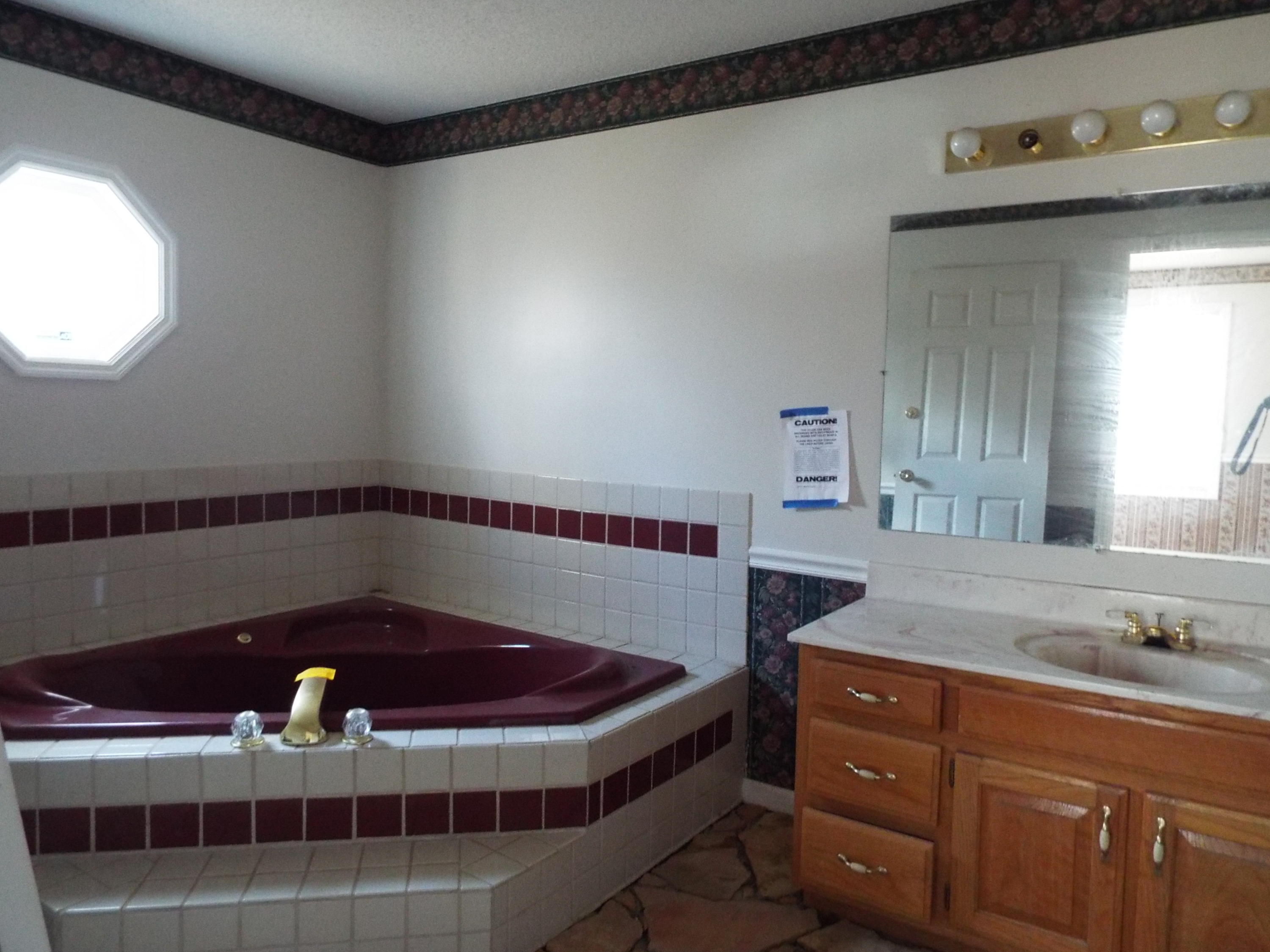 1224 Franklin Loop Clarkrange, TN 38553 - Photo 8 of 14 master bath