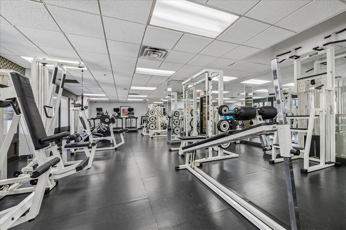 5320 North Sheridan Road, Unit 1911 Chicago, IL 60640 - Photo 5 of 26