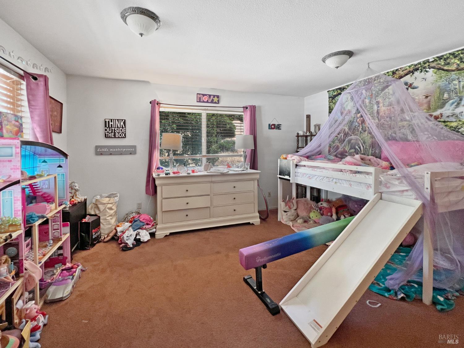 8800 Cave Creek Road Redwood Valley, CA 95470 - Photo 7 of 12 a living room with furniture and a baby crib
