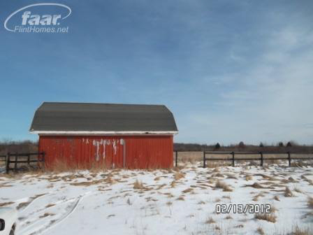 17085 Hickory Ridge Road Holly, MI 48442 - Photo 17 of 19 20192533-16.JPG
