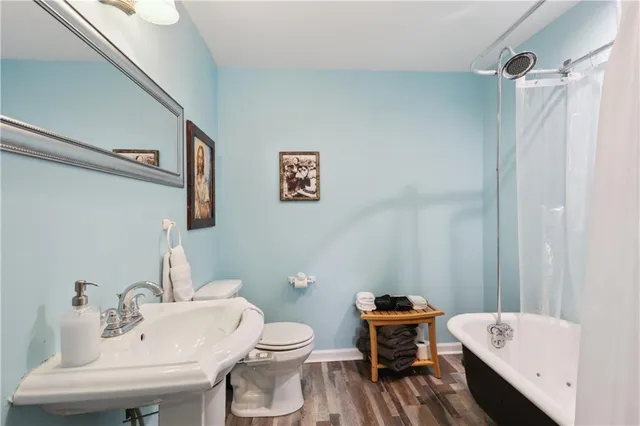 $2,400 | 227 South Gayoso Street, New Orleans, LA 70119