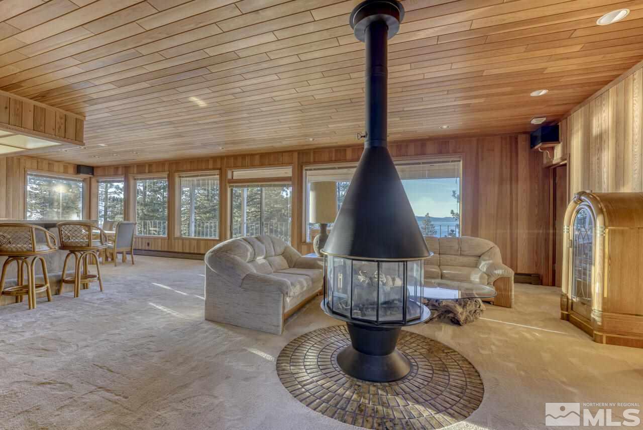 118 Ponderosa Zephyr Cove, NV 89448 - Photo 12 of 31 a living room with furniture