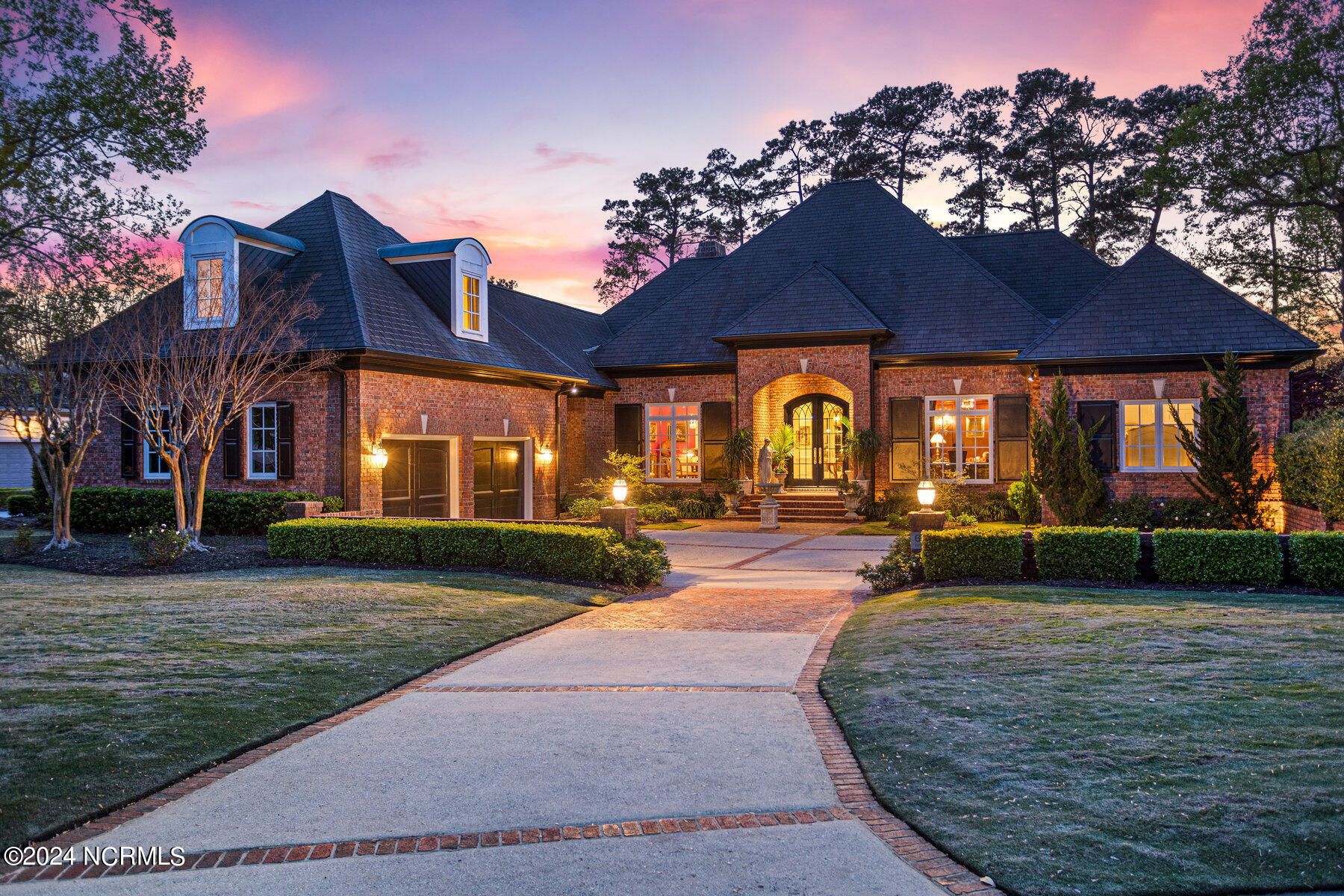 632 Inverary Way Wilmington, NC 28405 - Photo 1 of 82 001_632_inverary_way_twilight-1