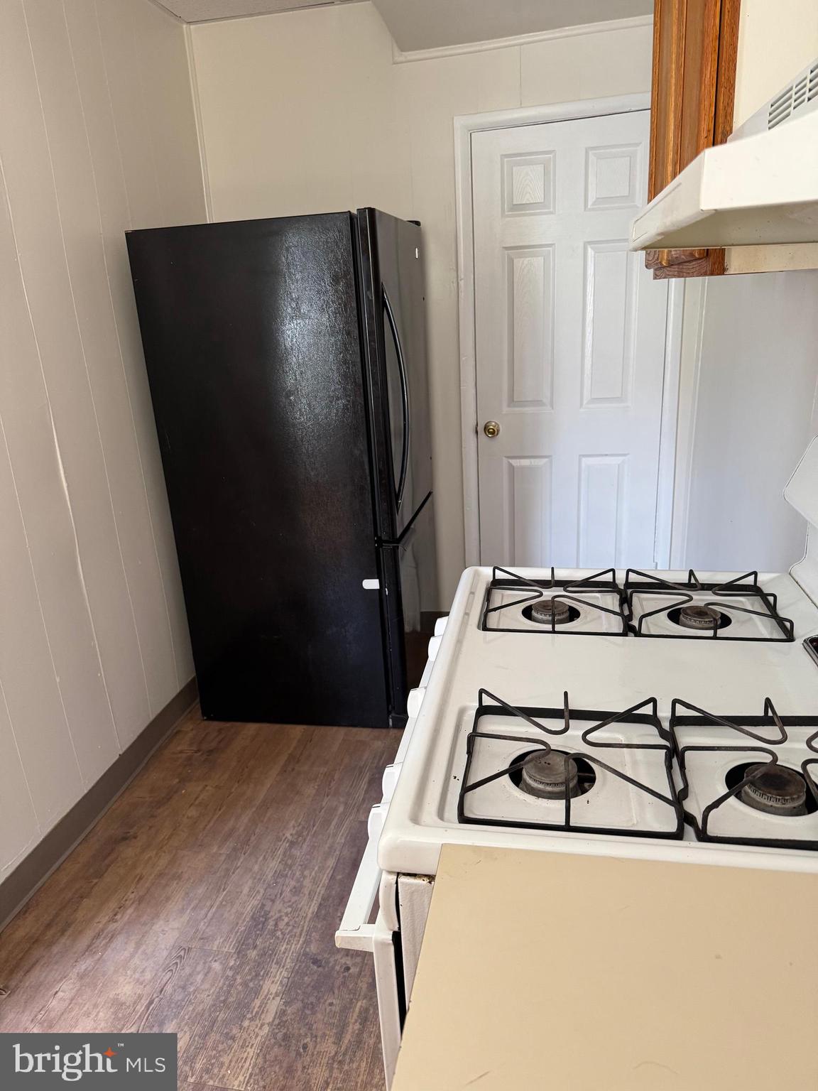 2617 South 68th Street Philadelphia, PA 19142 - Photo 4 of 10