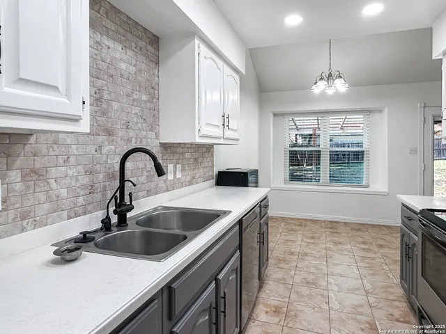 $1,765 | 7859 Hawk Trail Street, San Antonio, TX 78250