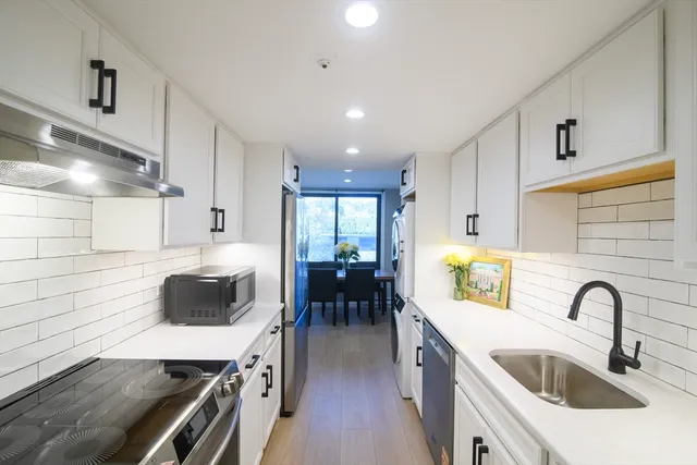 $599,000 | 49 Melrose Street, Unit 1H, Melrose, MA 02176