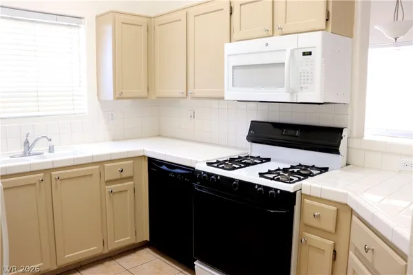 $3,000 | Undisclosed Address, Las Vegas, NV 89145