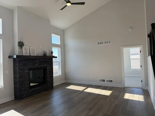 $734,900 | N73-w17723 Mineral Drive, Menomonee Falls, WI 53051