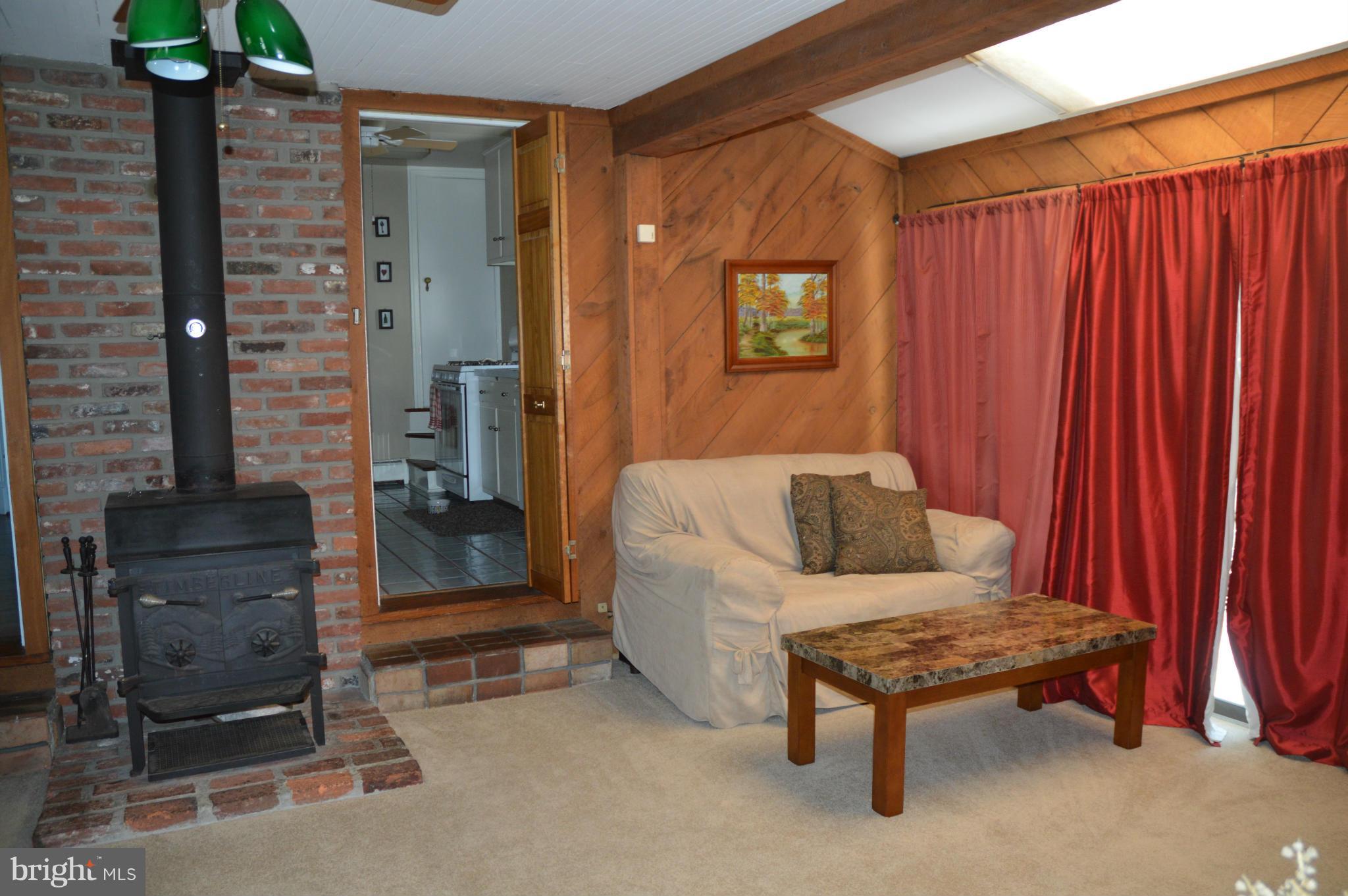 207 Patuxent Road Laurel, MD 20707 - Photo 8 of 30 Family Room