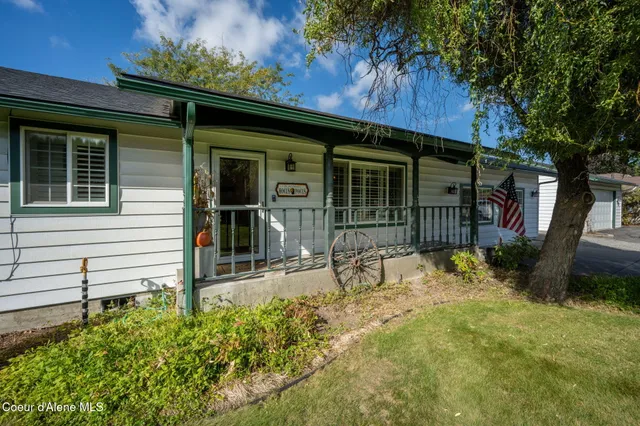 $995,000 | 7671 North 4th Street, Dalton Gardens, ID 83815