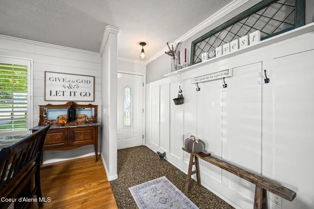 $995,000 | 7671 North 4th Street, Dalton Gardens, ID 83815