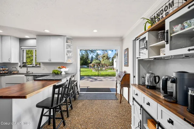 $995,000 | 7671 North 4th Street, Dalton Gardens, ID 83815