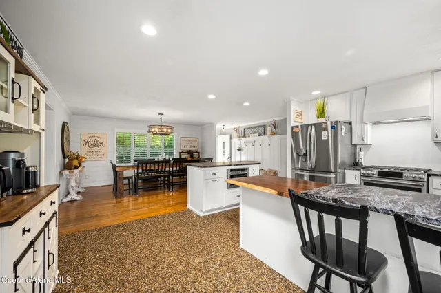 $995,000 | 7671 North 4th Street, Dalton Gardens, ID 83815