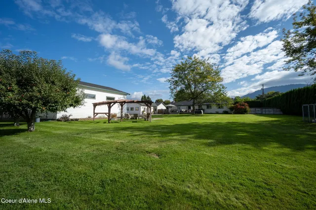 $995,000 | 7671 North 4th Street, Dalton Gardens, ID 83815
