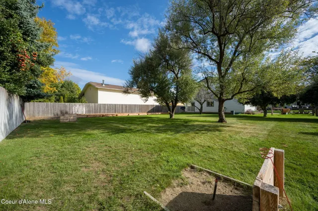 $995,000 | 7671 North 4th Street, Dalton Gardens, ID 83815