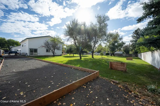 $995,000 | 7671 North 4th Street, Dalton Gardens, ID 83815