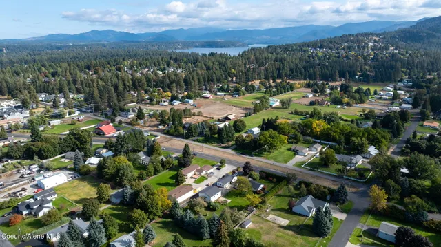 $995,000 | 7671 North 4th Street, Dalton Gardens, ID 83815