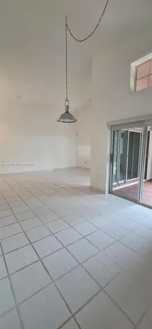 a view of empty room with window