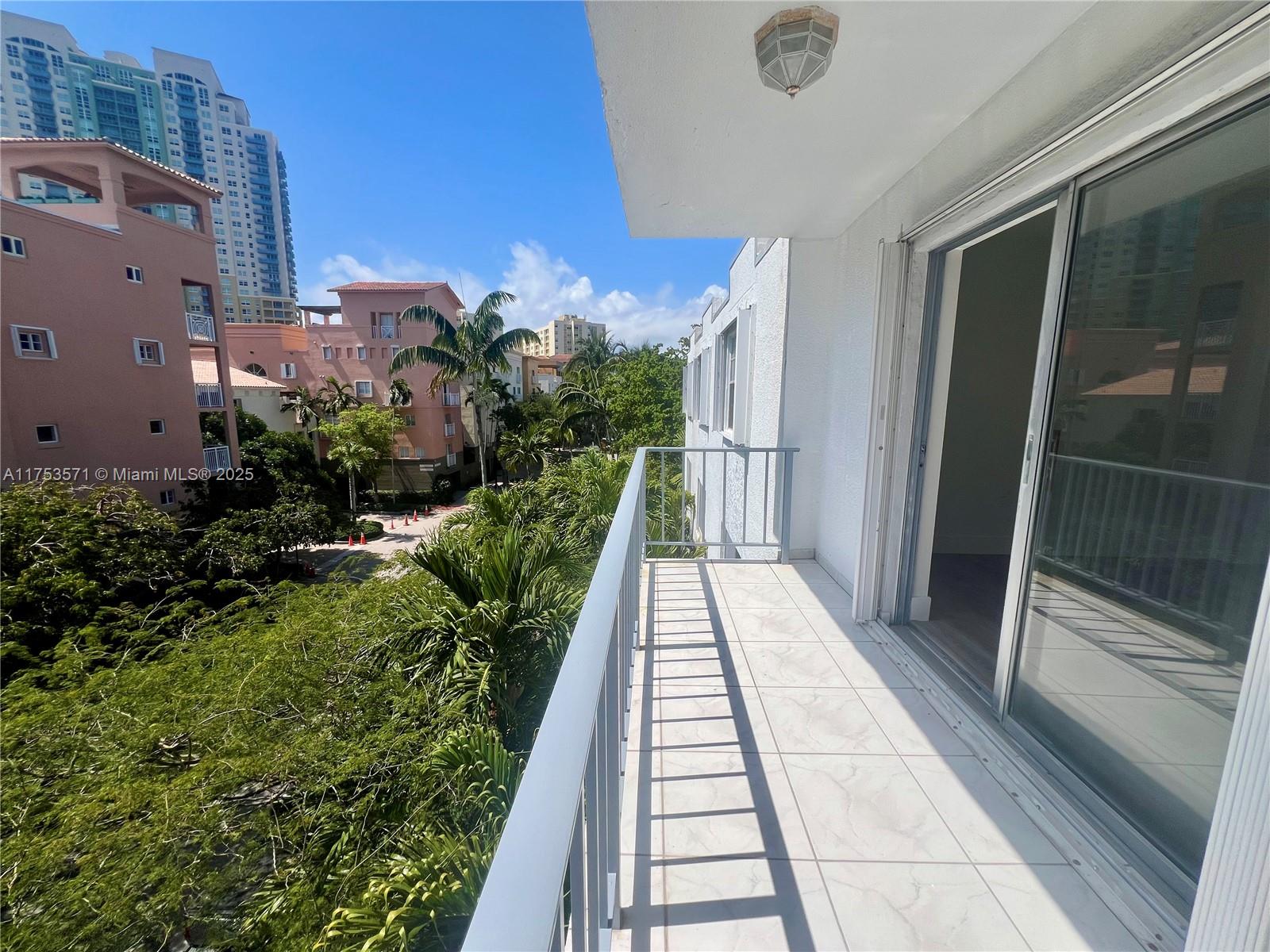 201 Jefferson Avenue, Unit 4C Miami Beach, FL 33139 - Photo 24 of 35 a view of balcony with seating space