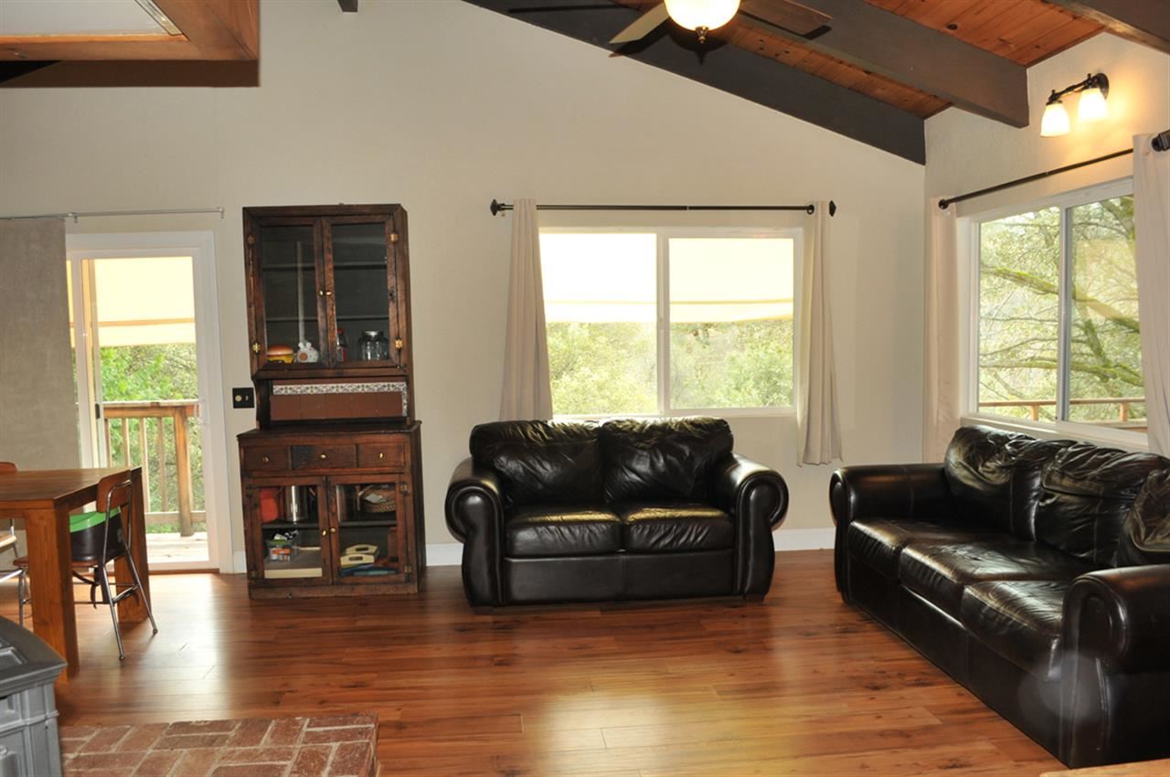 19954 Bear Ridge Road Grass Valley, CA 95949 - Photo 4 of 14 Gallery Image 4