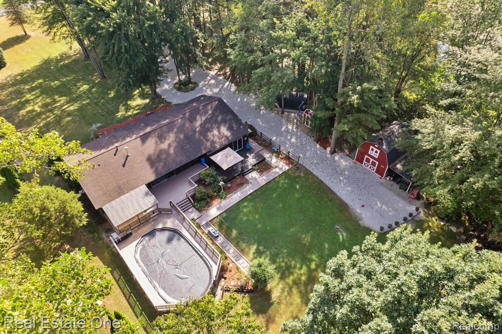 26500 Bell Road New Boston, MI 48164 - Photo 46 of 53 Gallery Image 46