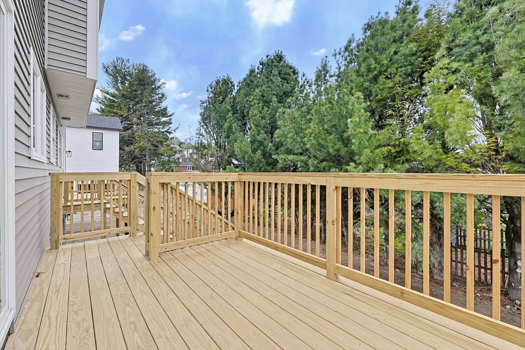 22 Beaumont Road Worcester, MA 01604 - Photo 5 of 42
