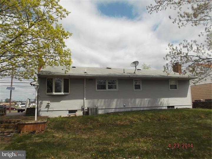 936 Columbus Road Burlington, NJ 08016 - Photo 4 of 12 Gallery Image 4