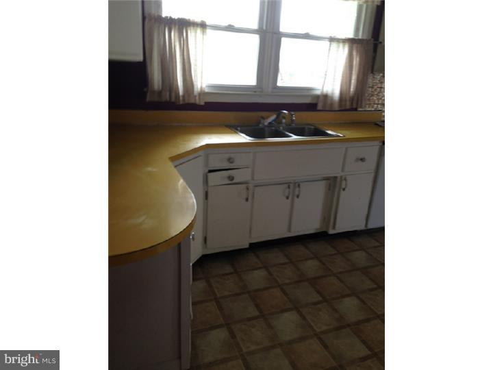 936 Columbus Road Burlington, NJ 08016 - Photo 7 of 12 Gallery Image 7