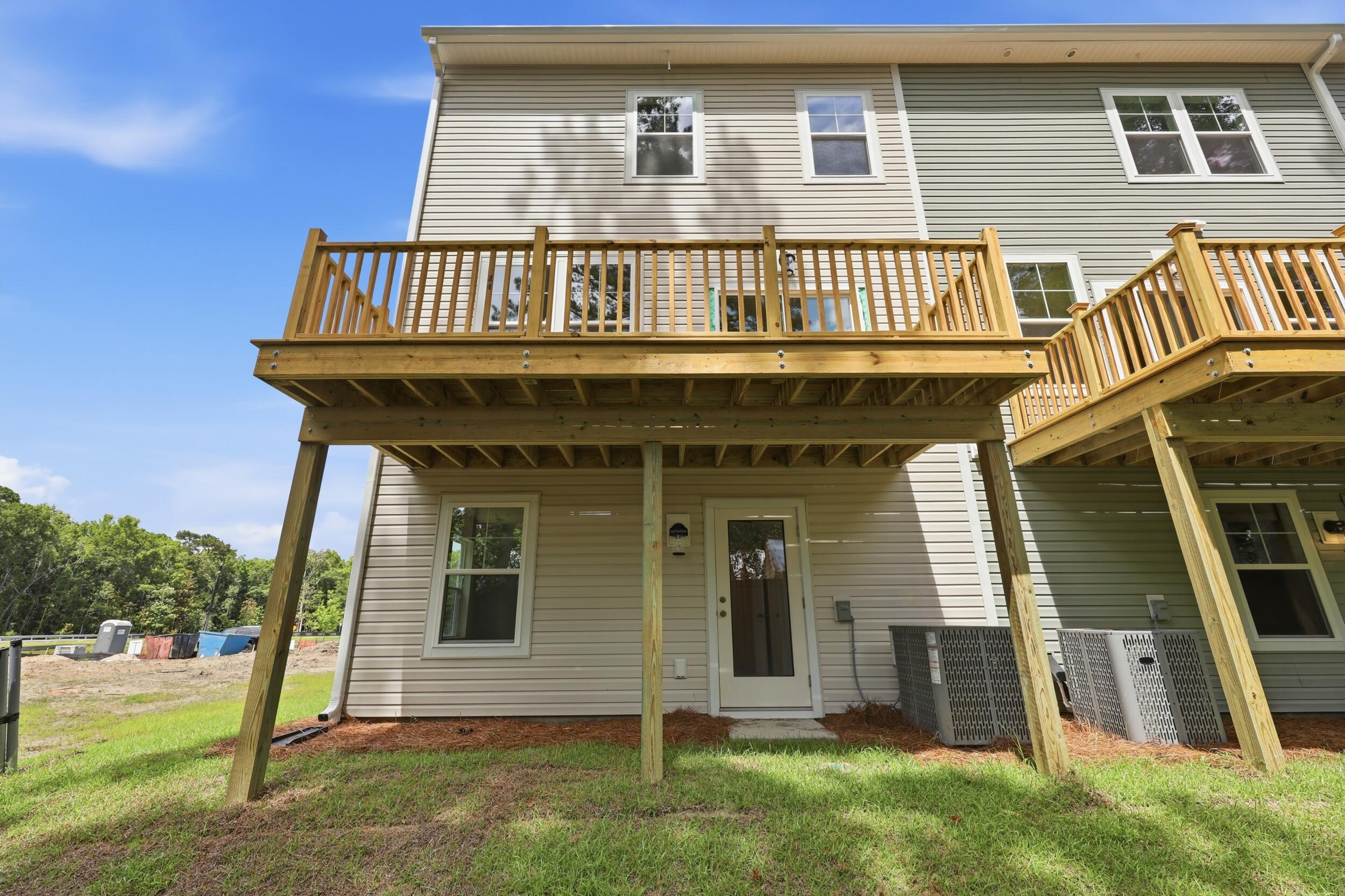 134 Fernbank Road Johns Island, SC 29455 - Photo 35 of 37 Right End Unit Rear Exterior