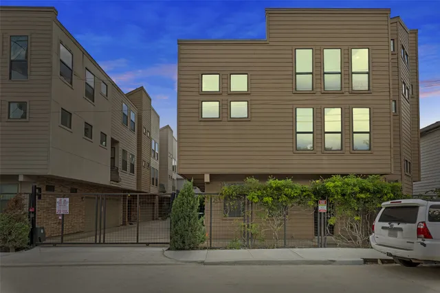 a car parked in front of a building